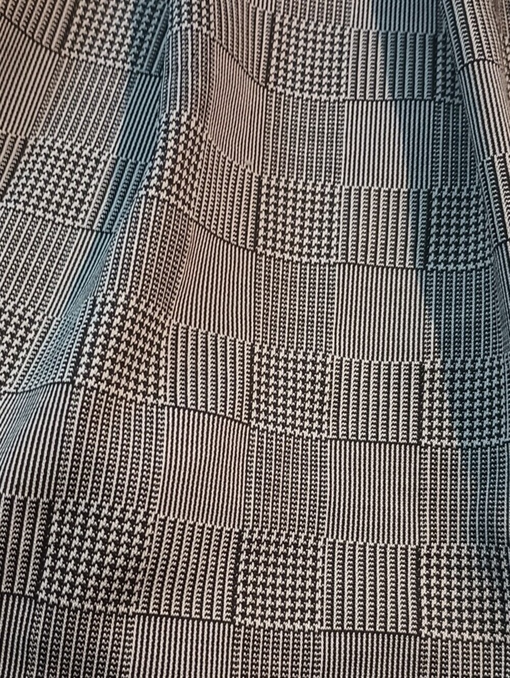 CBR Gray Plaid Pleated Mini Skort Side Thigh Buckle Woman's L Metal Detail Sexy - Picture 15 of 15